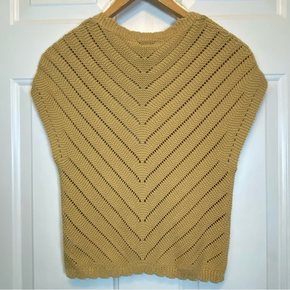 Industry Republic Clothing XS Women's Mustard Color Soft Sweater Vest V-Neck - Picture 2 of 11